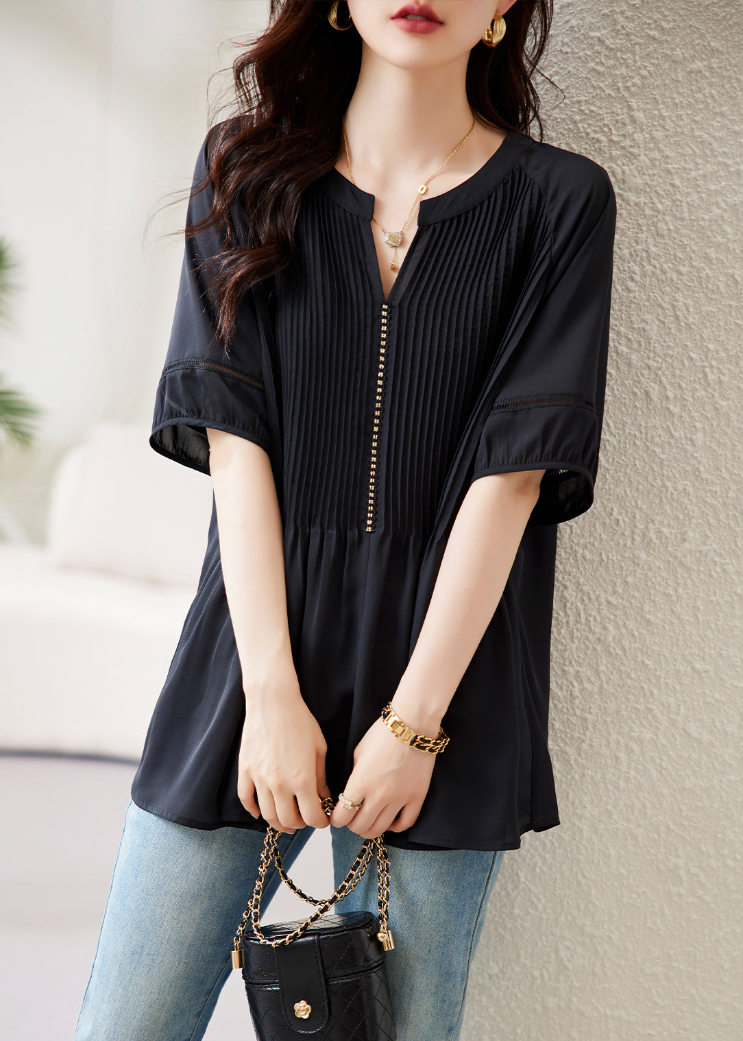 Classic Vintage & Enduringly Stylish Top