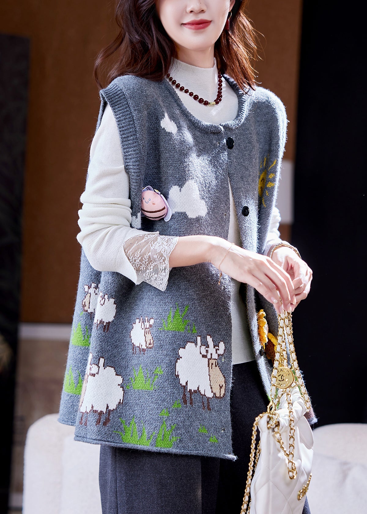 Effortlessly Elegant Garment with a Timeless Design