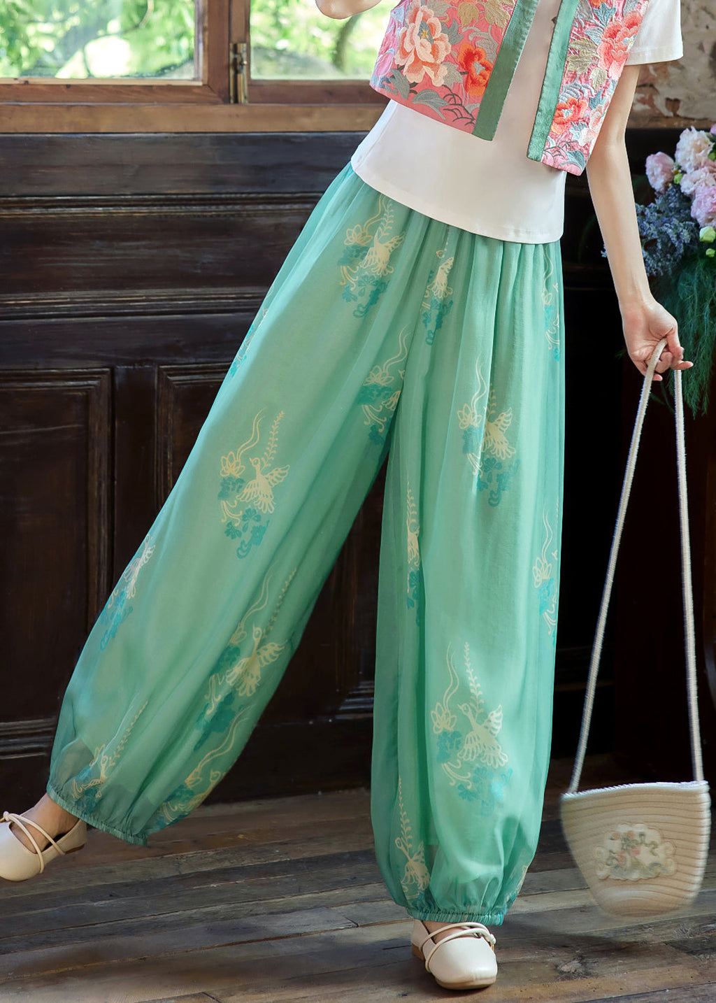 Gracefully Styled Pants for Any Occasion