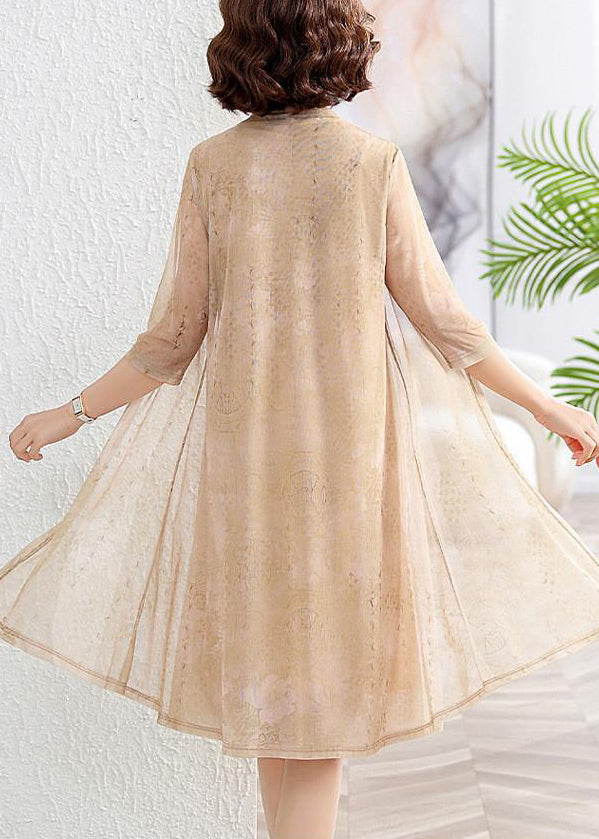 Classic Vintage Cardigan with a Flattering Fit