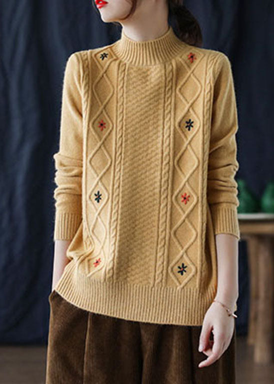 Well Tailored Sweater with a Graceful Silhouette