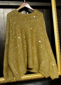 A Vintage Style Top with Delicate Timeless Details