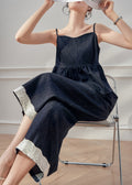 Effortlessly Elegant Pants with a Timeless Design