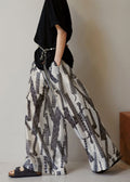 Well Tailored Pants with a Graceful Silhouette