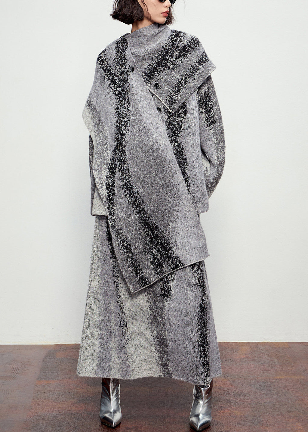Beautifully Finished Cardigan in a Timeless Design