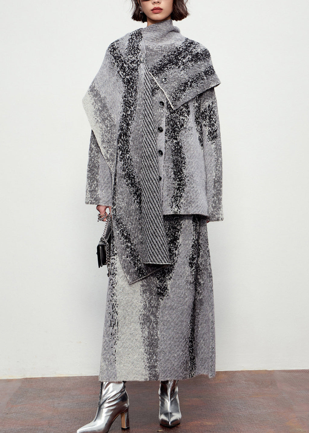 Beautifully Finished Cardigan in a Timeless Design