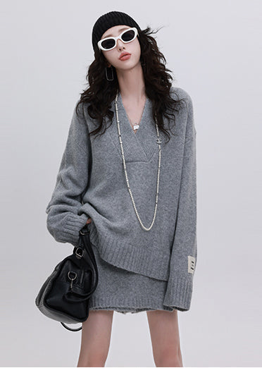 Gracefully Styled Sweater for Any Occasion