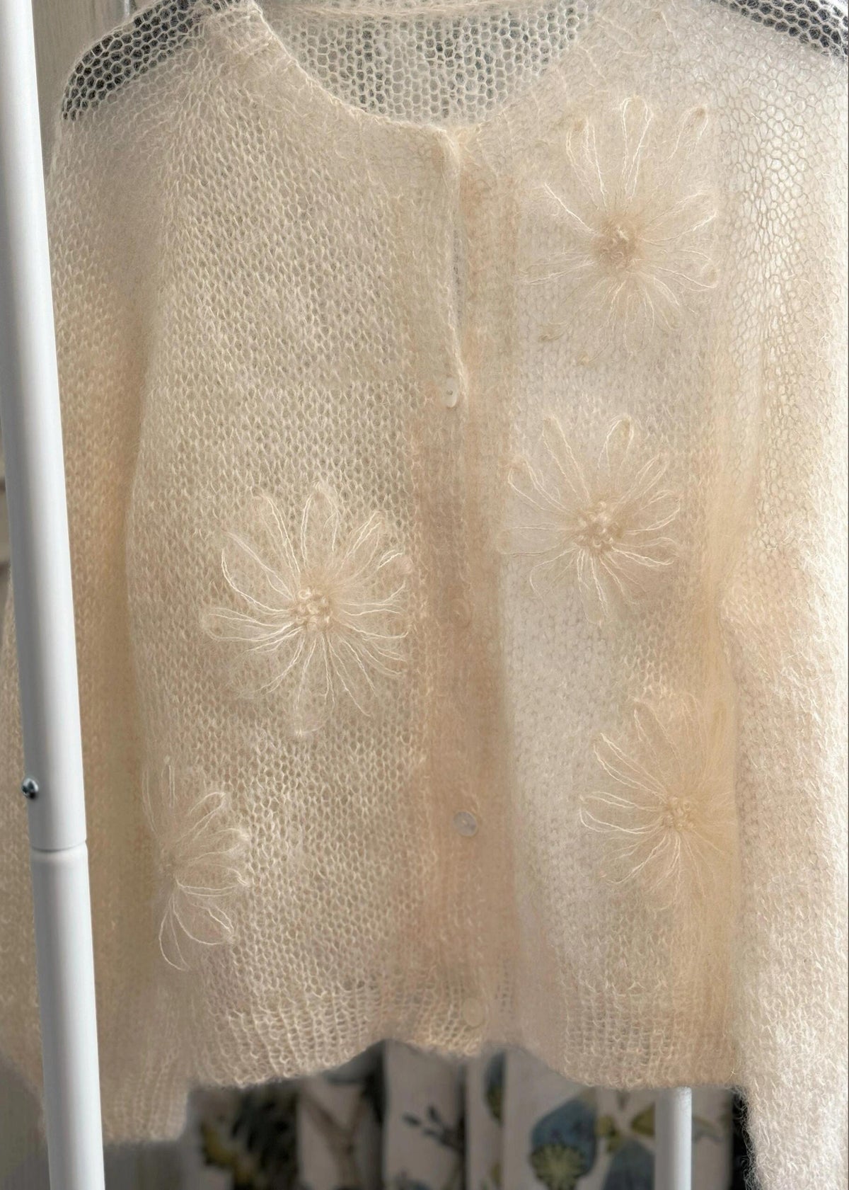 Gracefully Styled Cardigan for Any Occasion