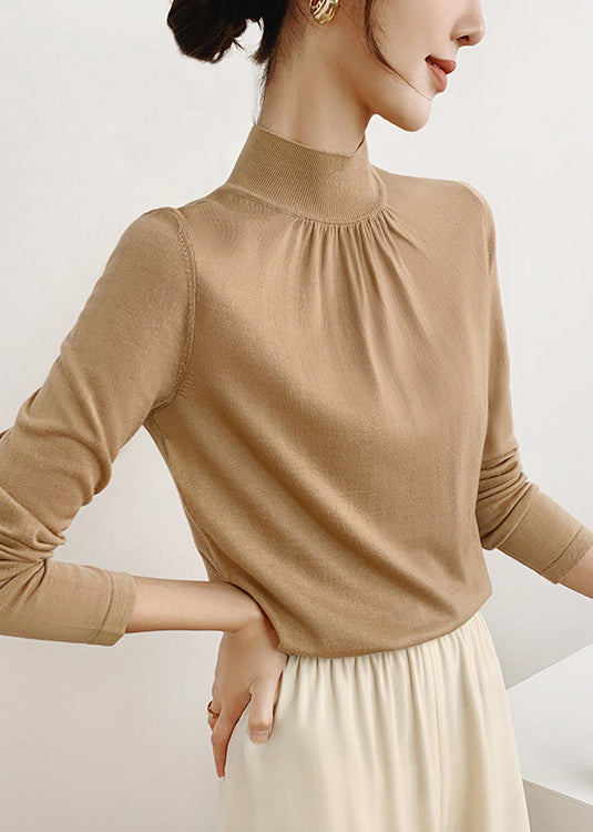 Beautifully Finished Top in a Timeless Design