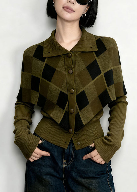 Effortlessly Elegant Top with a Timeless Design