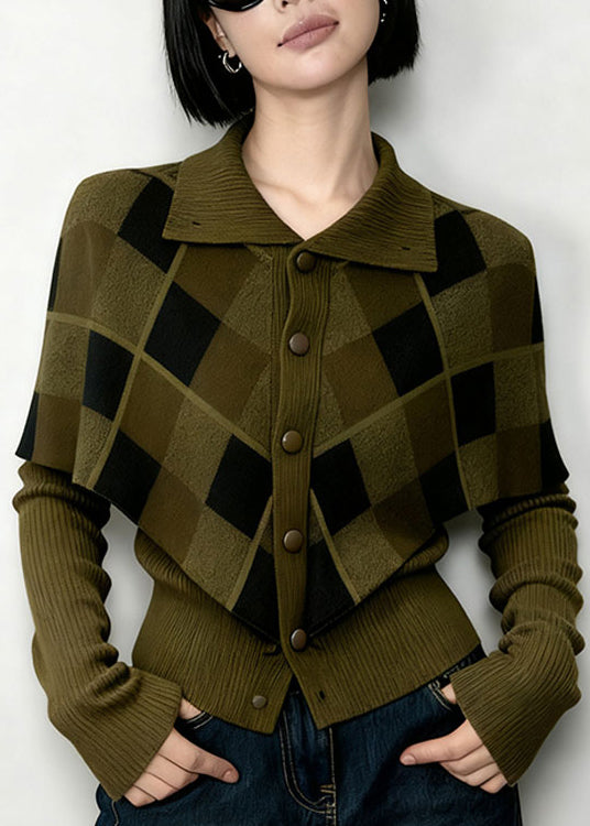 Effortlessly Elegant Top with a Timeless Design