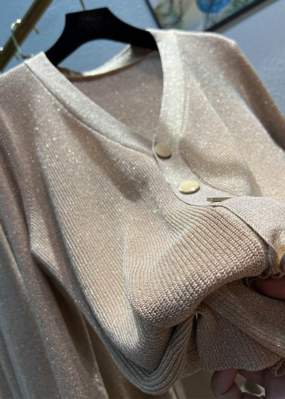 Polished Top with an Effortless Classic Look