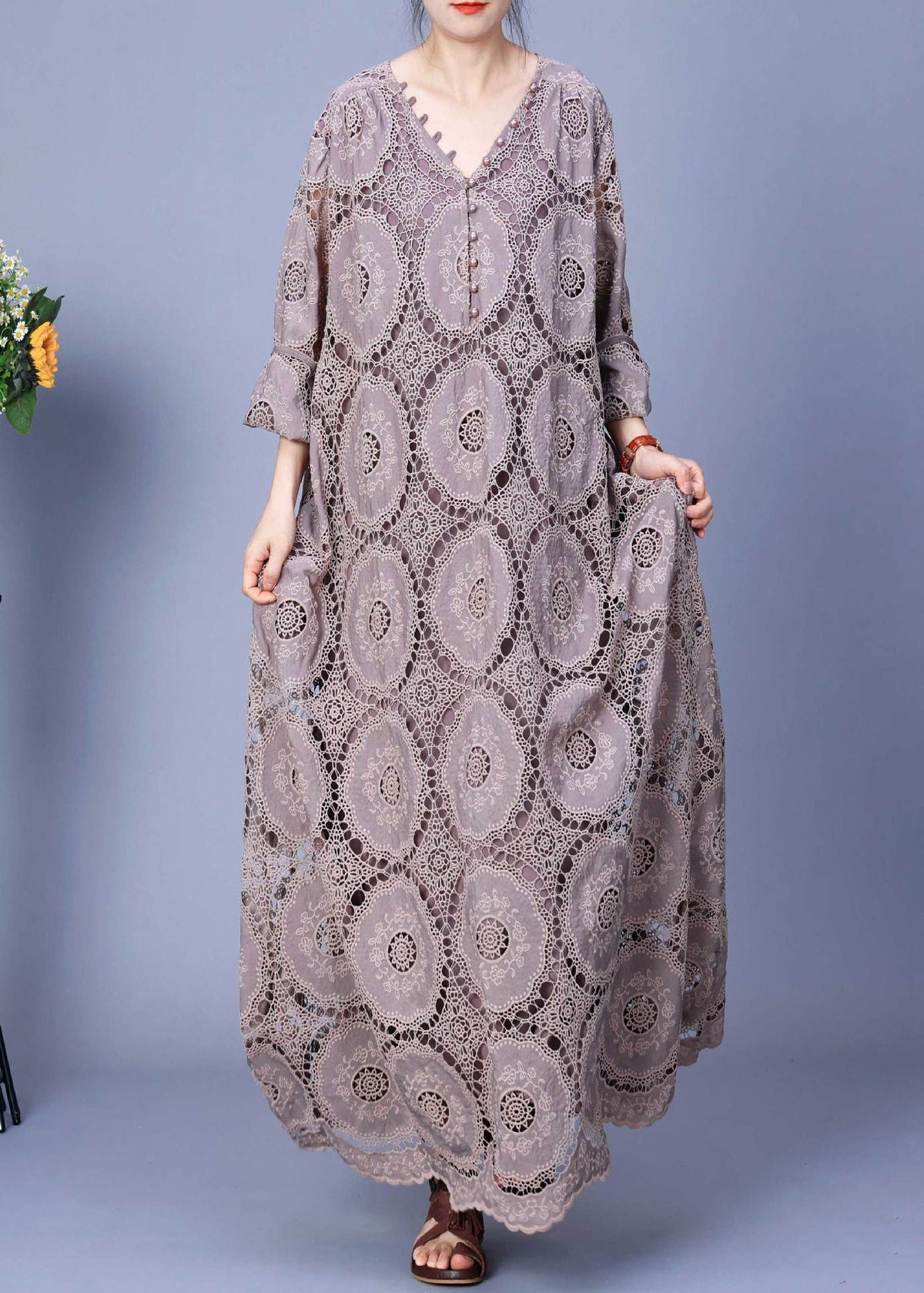 Effortlessly Elegant Dress with a Timeless Design