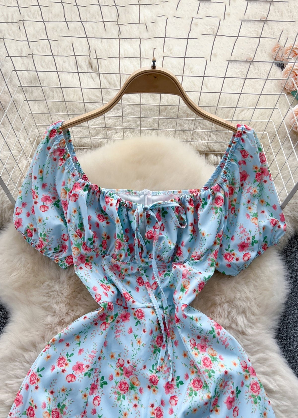 Classic Vintage Dress with a Flattering Fit