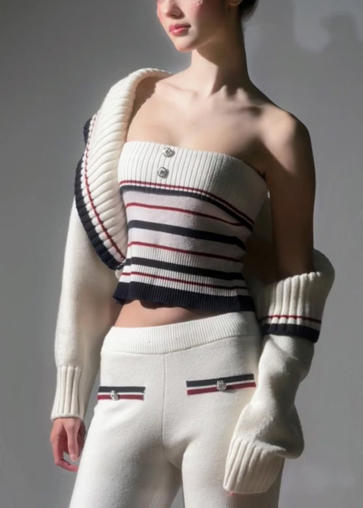 Well Tailored Cardigan with a Graceful Silhouette