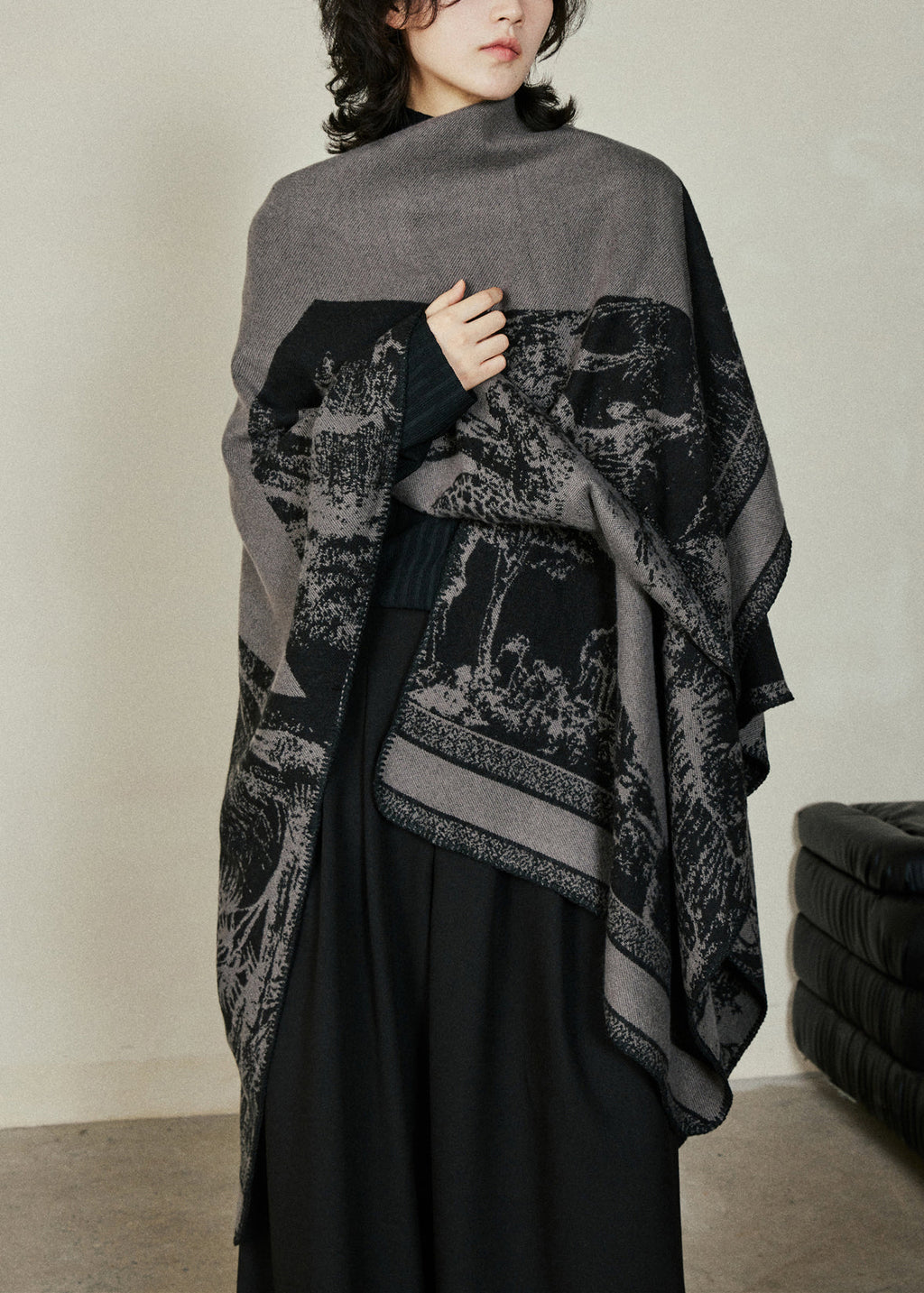 Effortlessly Elegant Coat with a Timeless Design