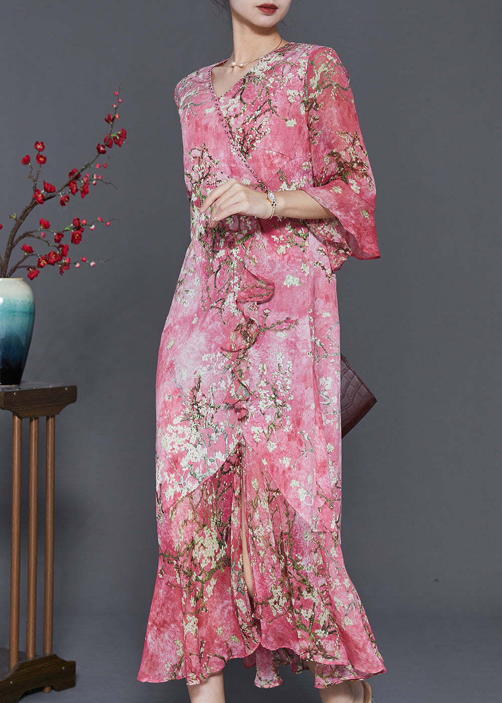 Gracefully Styled Dress for Any Occasion