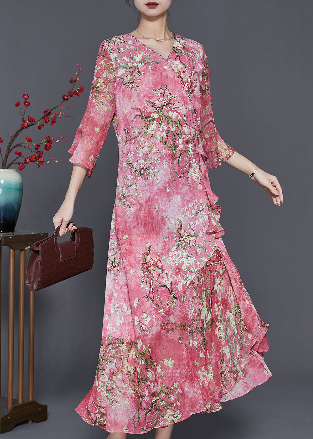 Gracefully Styled Dress for Any Occasion