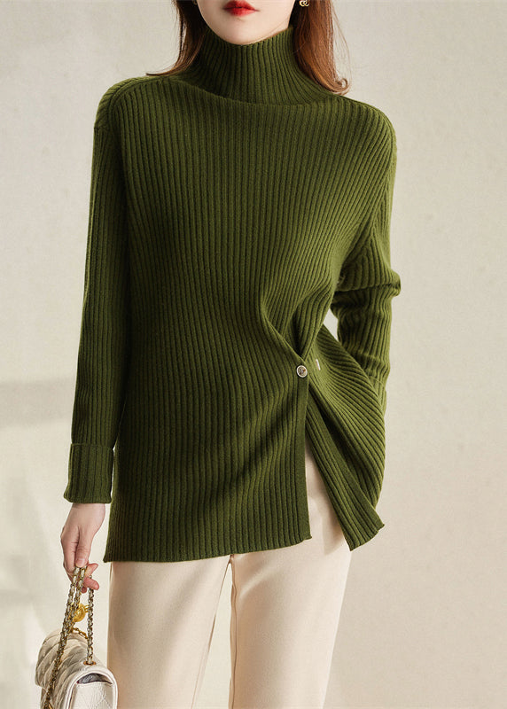 A Vintage Style Pullover with Delicate Timeless Details