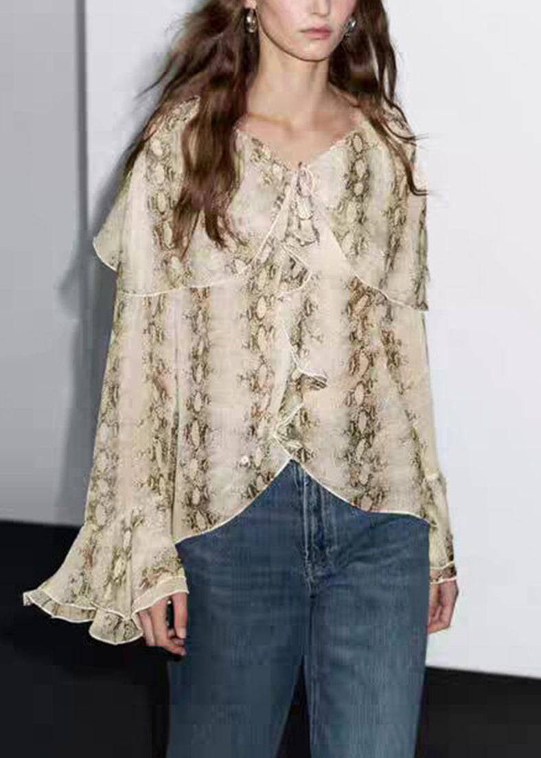 Classic Vintage Shirt with a Flattering Fit