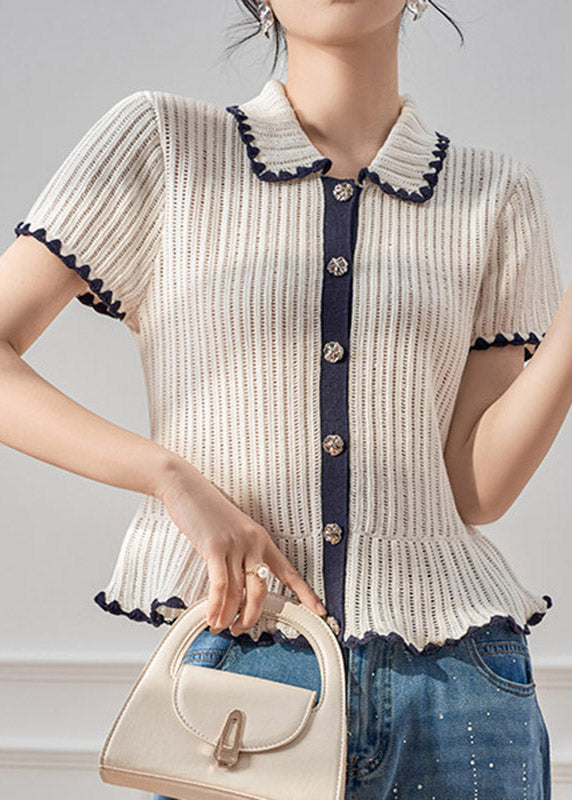 Effortlessly Elegant Top with a Timeless Design