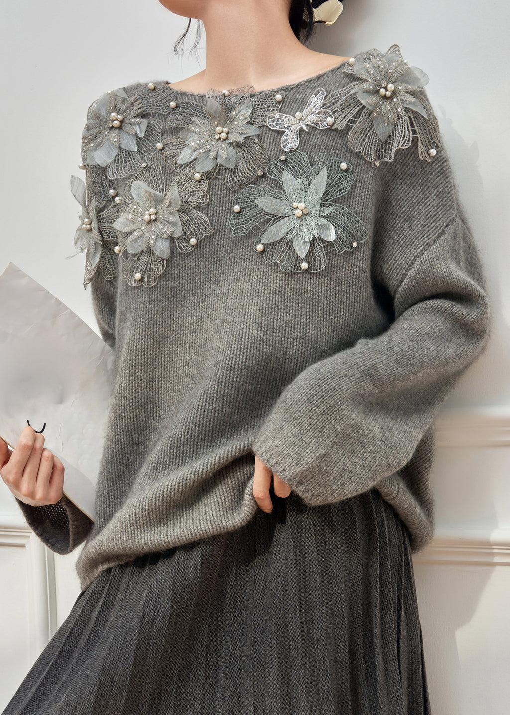 Gracefully Styled Cardigan for Any Occasion