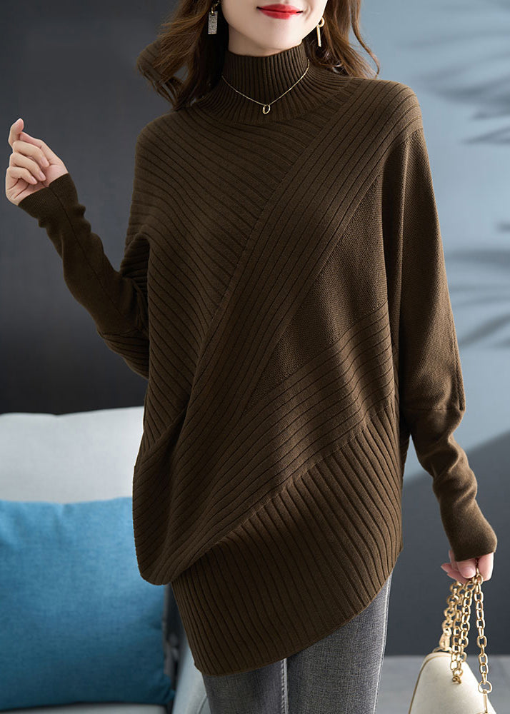 Classic Vintage Sweater with a Flattering Fit