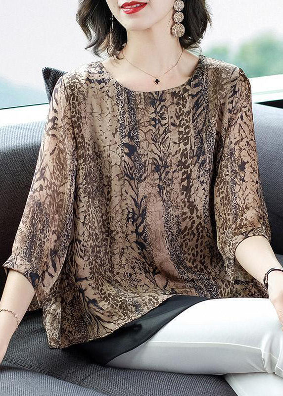 Beautifully Crafted Blouse in a Classic Style