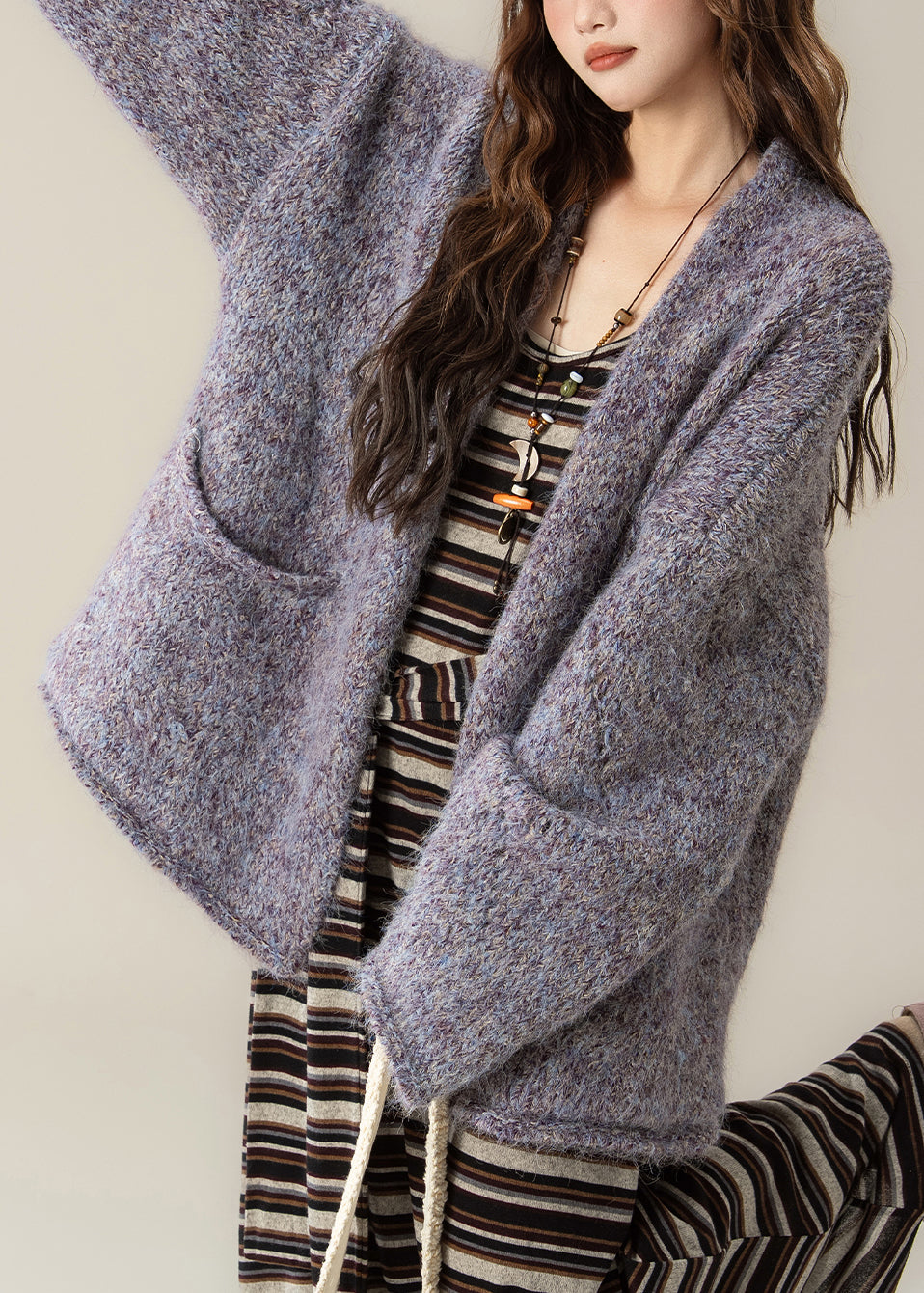 Well Tailored Cardigan with a Graceful Silhouette