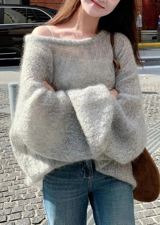 Classic Vintage Sweater with a Flattering Fit