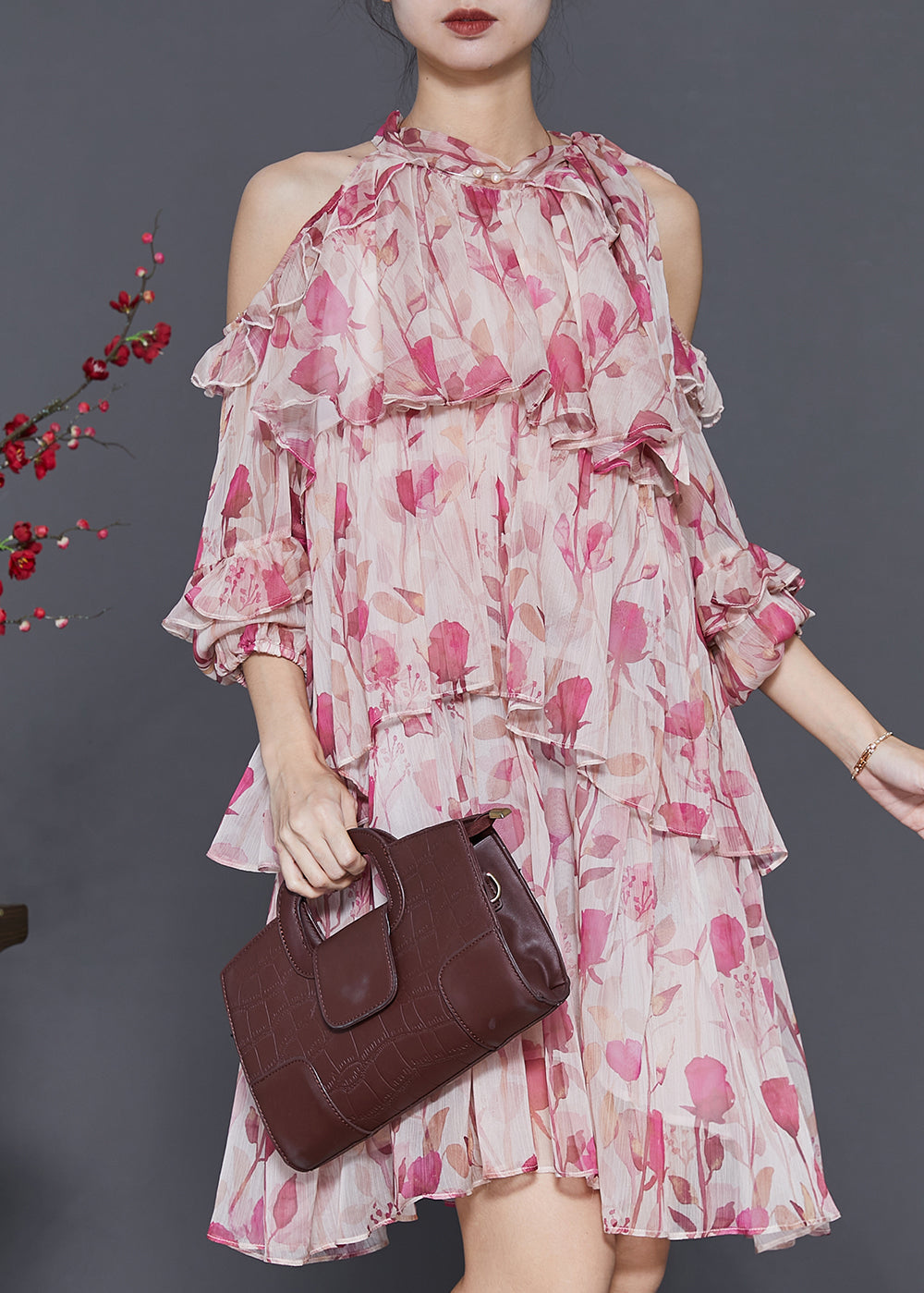 Well Tailored Dress with a Graceful Silhouette