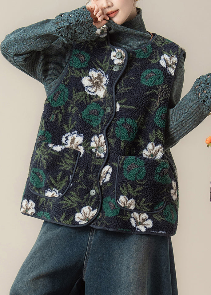 Gracefully Styled Coat for Any Occasion
