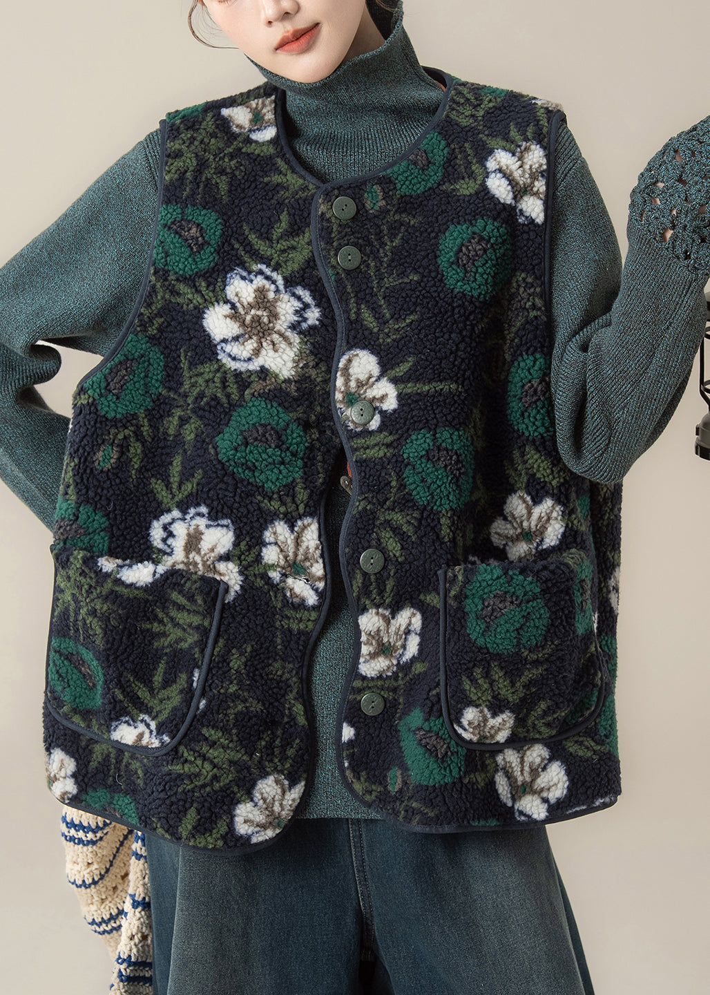 Gracefully Styled Coat for Any Occasion