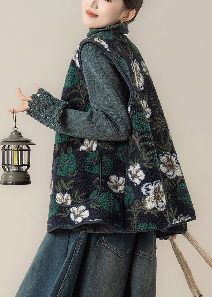 Gracefully Styled Coat for Any Occasion