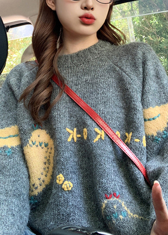 Elegantly Styled Sweater for Everyday Wear
