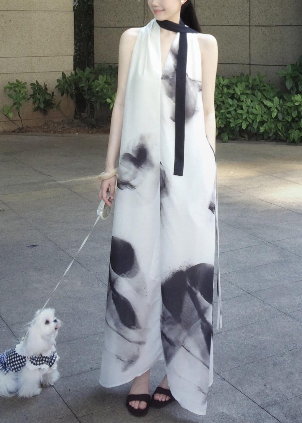 Well Tailored Dress with a Graceful Silhouette