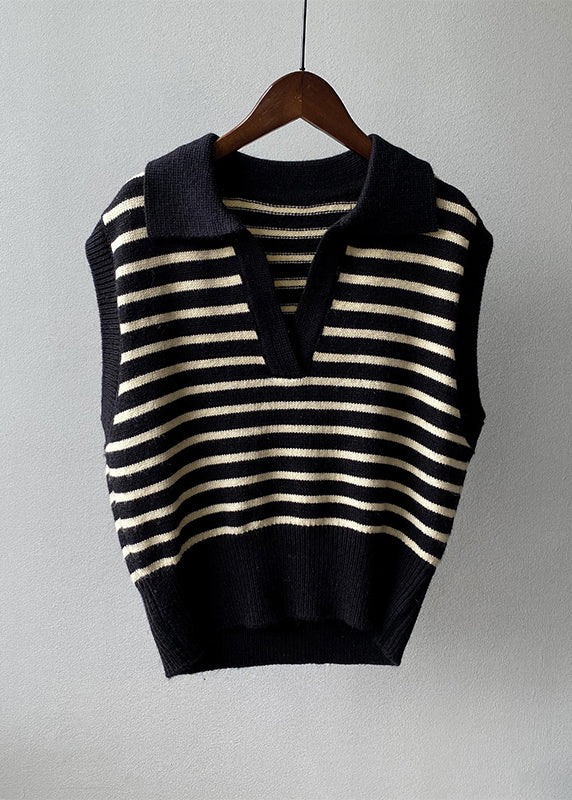 A Vintage Style Top with Delicate Timeless Details