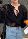 Well Tailored Blouse with a Graceful Silhouette