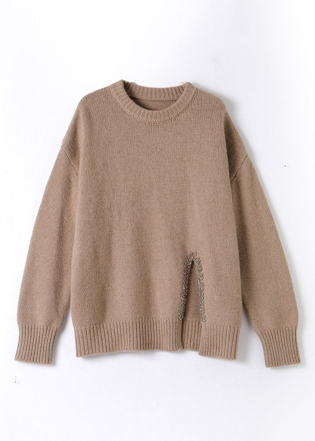 Well Tailored Sweater with a Graceful Silhouette