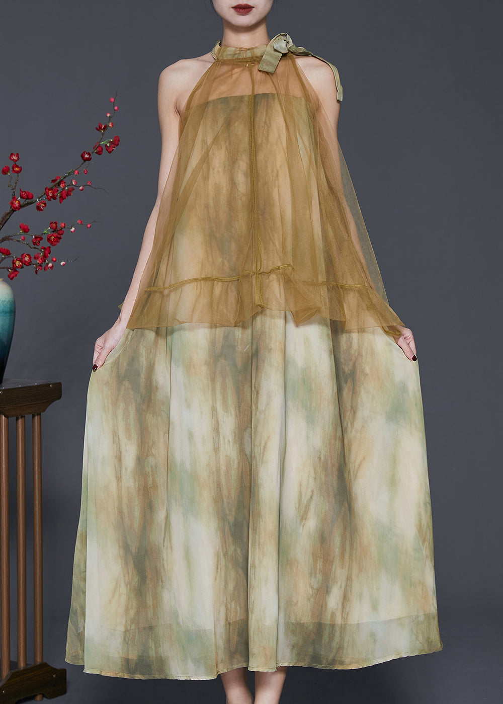 Beautifully Crafted Dress in a Classic Style
