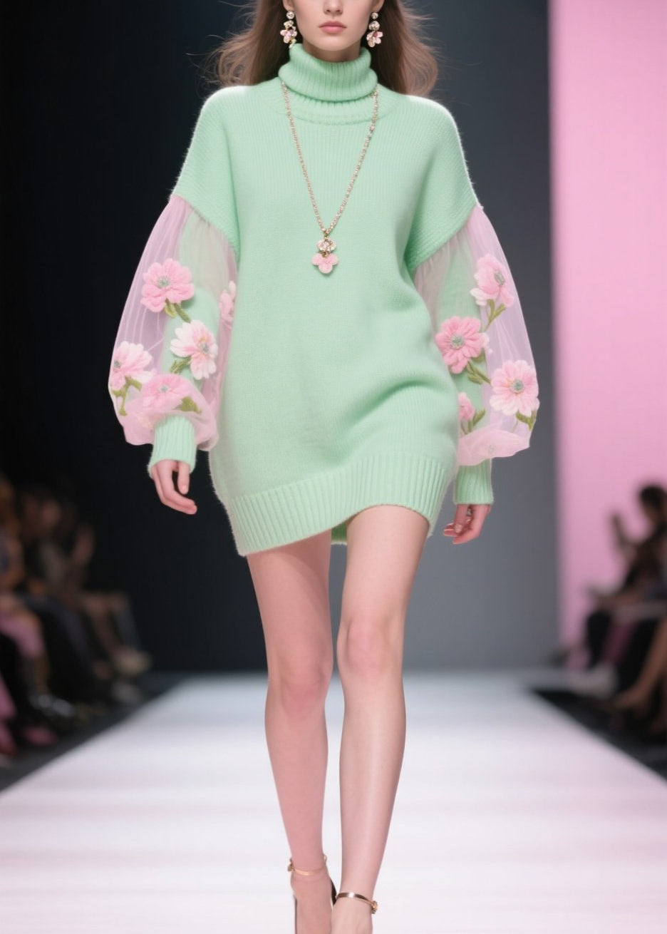 Well Tailored Sweater with a Graceful Silhouette