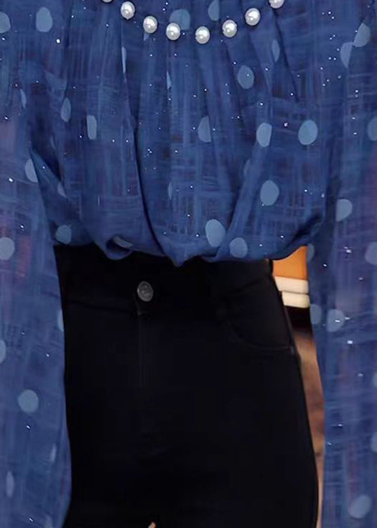 Classic Vintage Shirt with a Flattering Fit