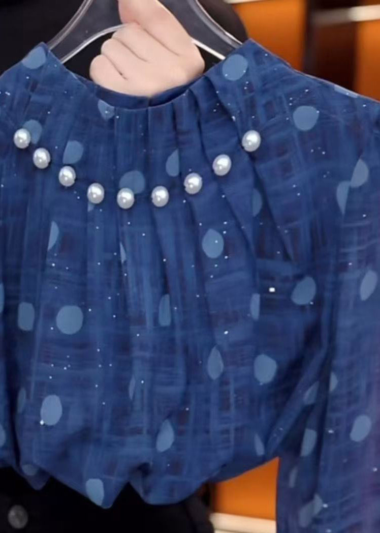 Classic Vintage Shirt with a Flattering Fit