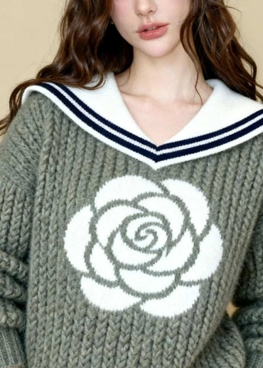 Beautifully Finished Sweater in a Timeless Design