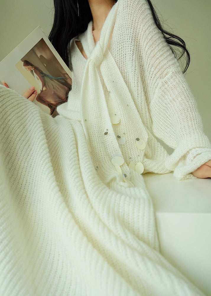 Well Tailored Sweater with a Graceful Silhouette