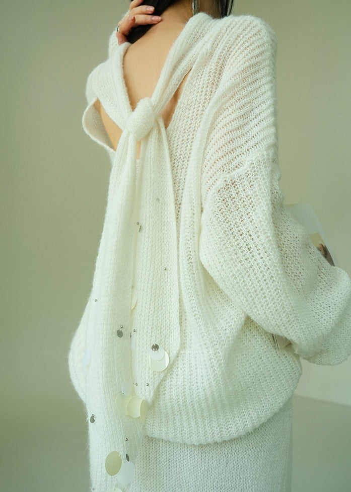 Well Tailored Sweater with a Graceful Silhouette