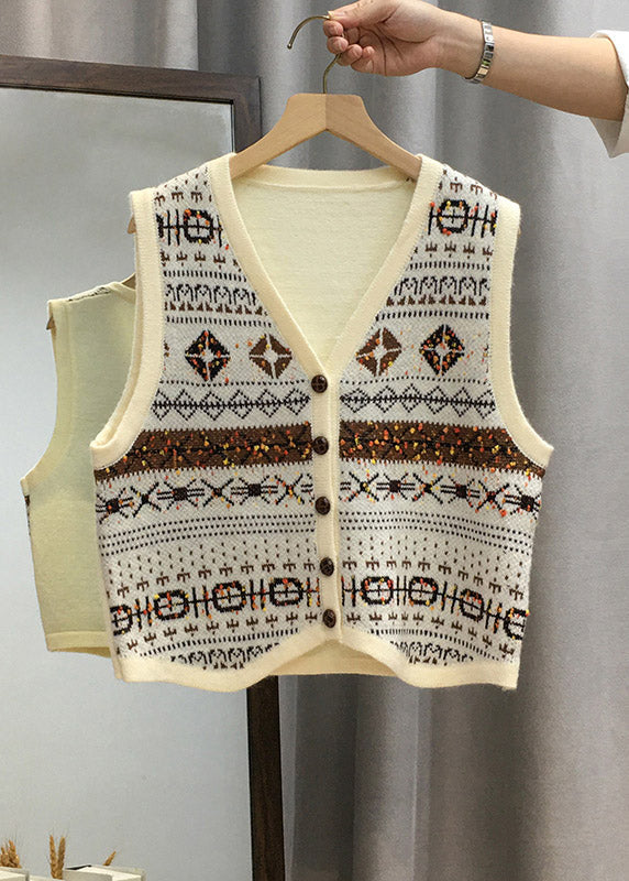 Polished Top with an Effortless Classic Look