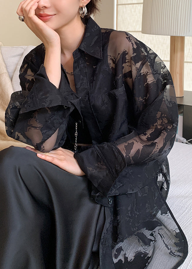Well Tailored Shirt with a Graceful Silhouette