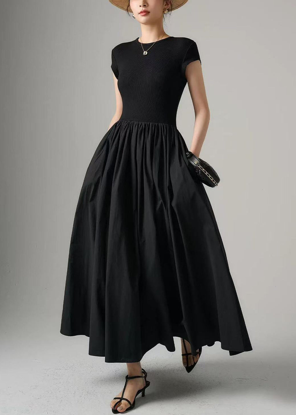 Classic Vintage & Enduringly Stylish Dress