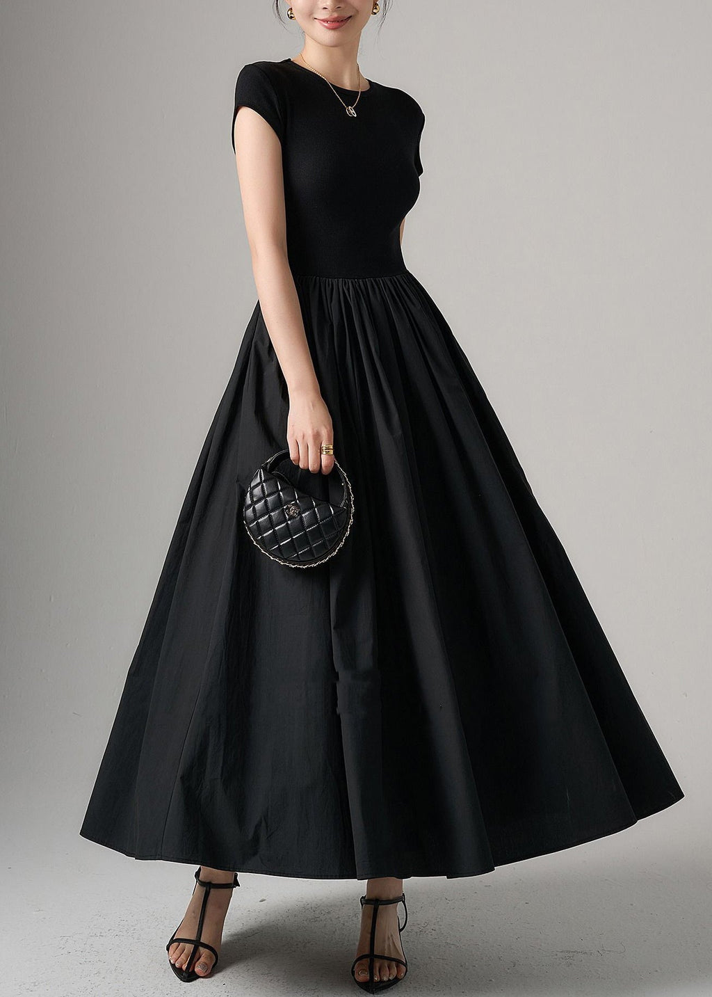 Classic Vintage & Enduringly Stylish Dress
